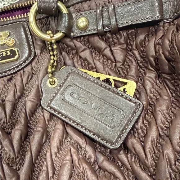 COACH 18634 MADISON QUILTED CHEVRON NYLON LINDSEY - Picture 8 of 8